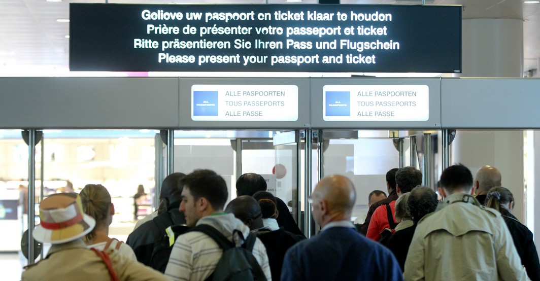 20130912 - ZAVENTEM, BELGIUM: Illustration picture shows an action of customs officers at Brussels national airport in Zaventem, Thursday 12 September 2013. The customs officers are monitoring passengers extra carefully to cause deliberate delays. They are protesting changes to their work schedules and remuneration. BELGA PHOTO VIRGINIE LEFOUR