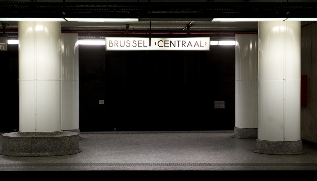 Illustration picture shows an empty Brussel Centraal / Bruxelles Central station during the temporary closure of the North-South railway passage during construction, Saturday 29 April 2017, in Brussels. BELGA PHOTO FILIP DE SMET