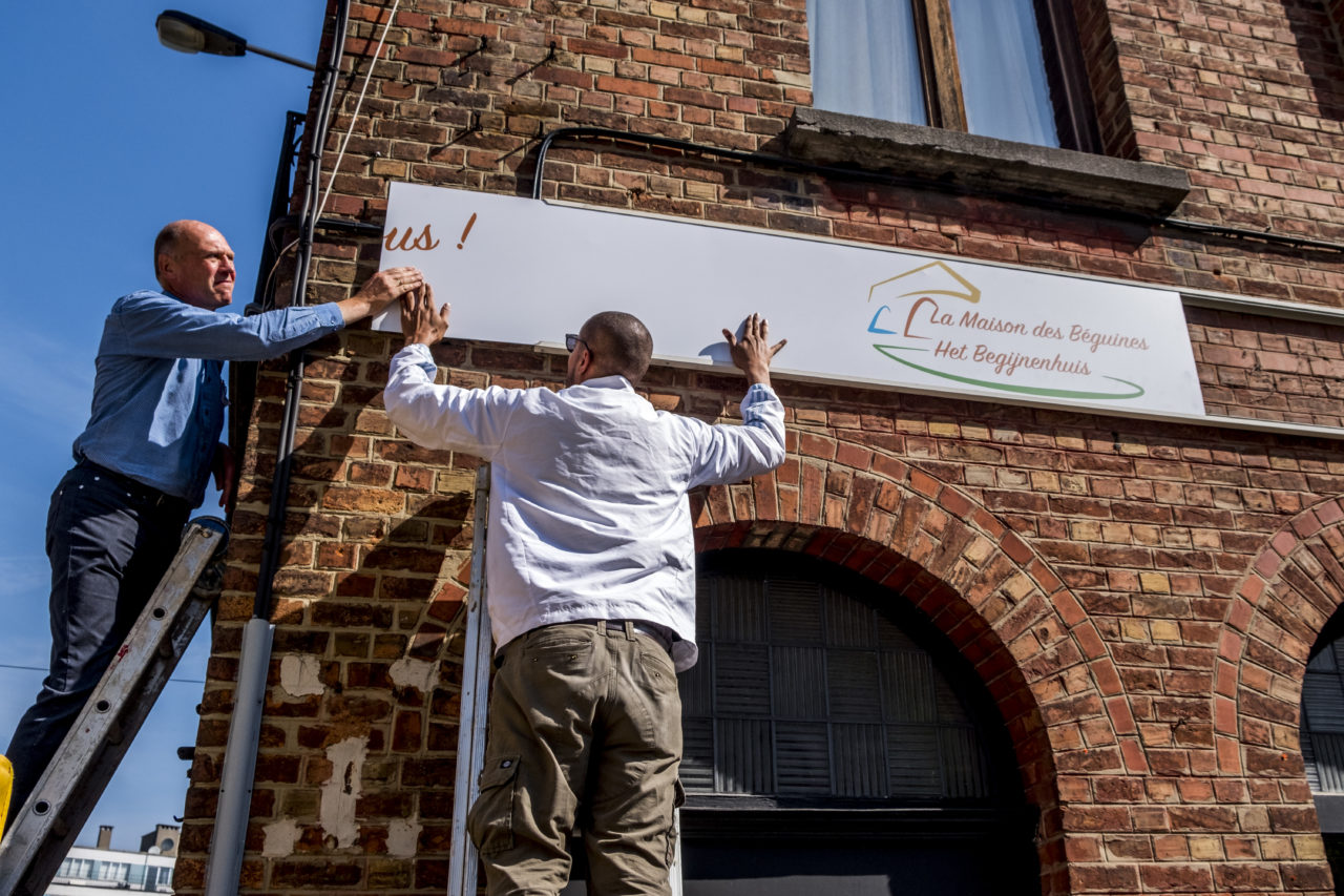 Molenbeek-Saint-Jean: inauguration de la Maison des Béguines pour oublier le café des Abdeslam