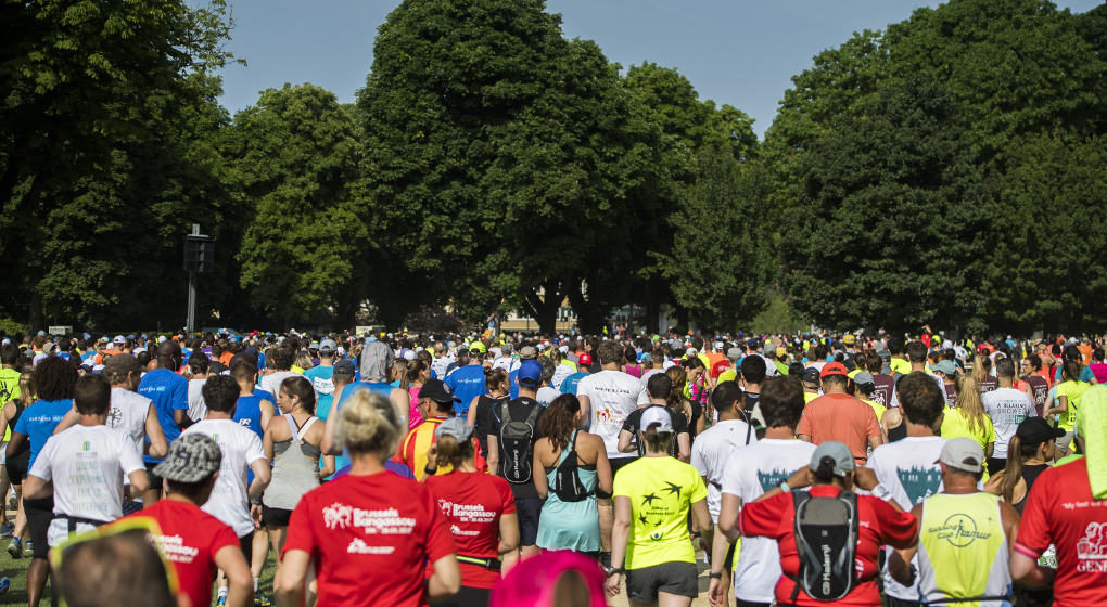 20 km de Bruxelles: une vingtaine de joueurs de rugby aideront trois jeunes invalides à participer à l'évènement - BX1