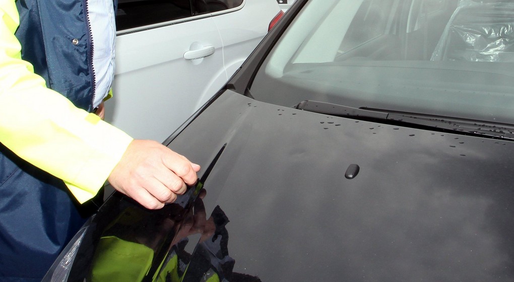 Voiture - Voleur - Illustration Belga Michel Krakowski