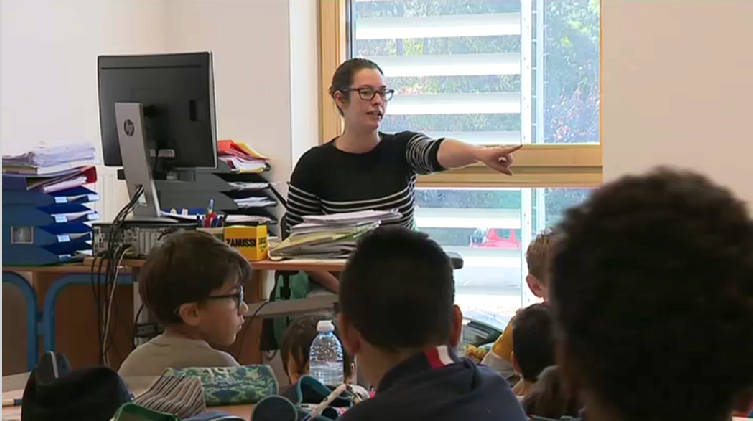 Ecole, enfants, professeurs