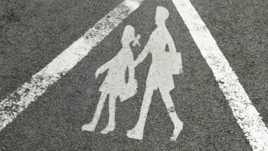 La majorité des Bruxellois soutient la création de rues scolaires piétonnes et végétalisées