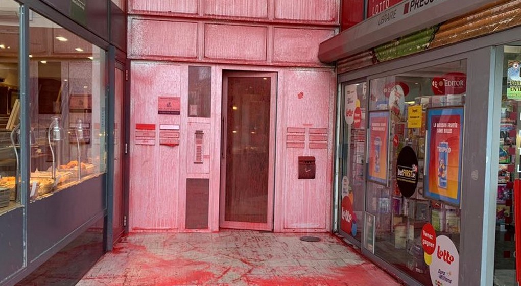 Siège Vlaams Belang Vandalisé - Madou - Twitter Vlaams Belang