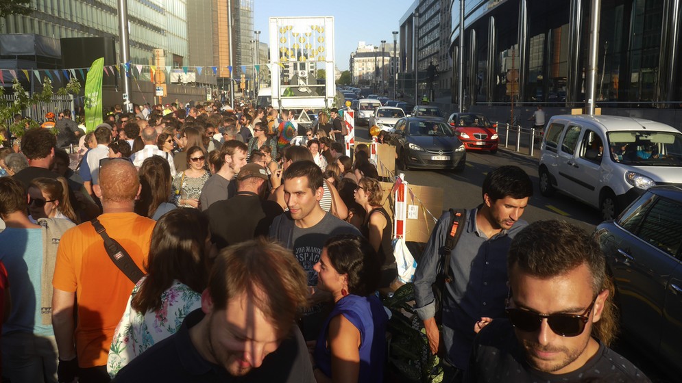Apéro Bruxselair Rue de la Loi - Belga Ophélie Delarouzée