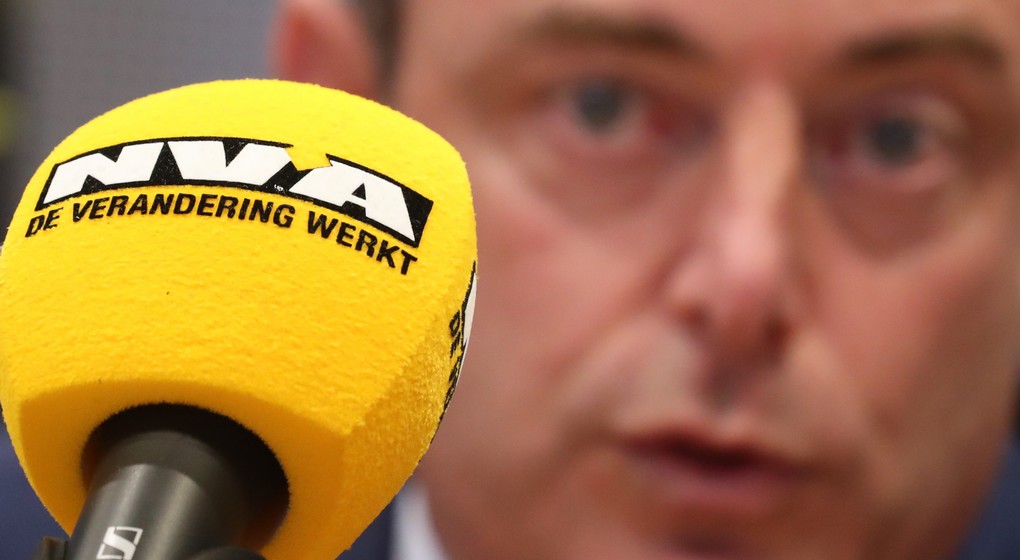 Bart De Wever Flou - Micro N-VA - Belga Benoît Doppagne