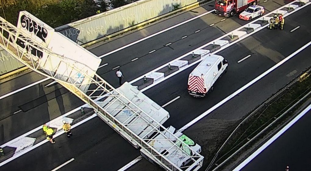 Panneau tombé sur le Ring de Bruxelles - Walter Derieuw Pompiers de Bruxelles