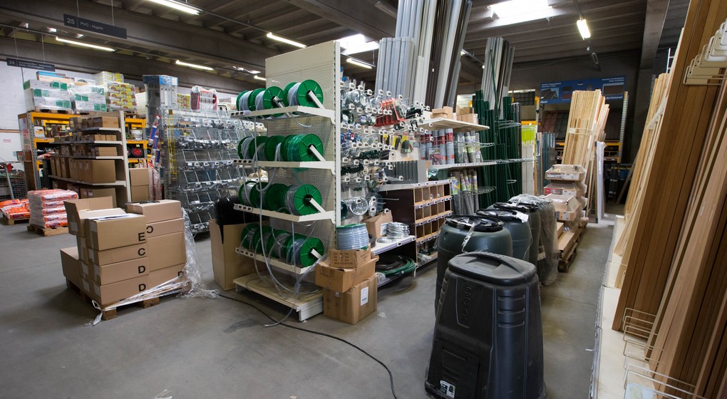 Brico - Magasin de Bricolage - Illustration Belga Nicolas Maeterlinclk