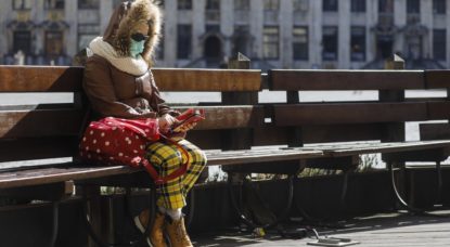 Confinement - Femme seule Grand Place de Bruxelles - Belga Thierry Roge