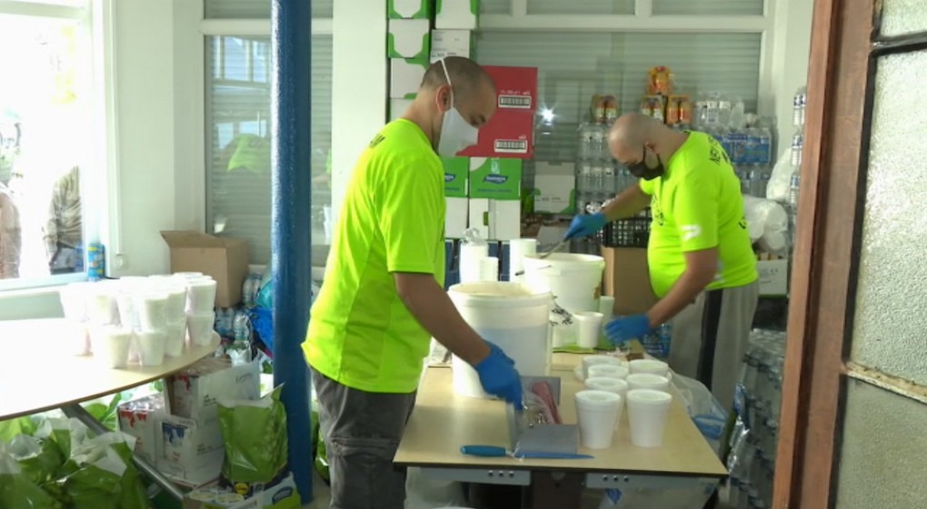 Distribution de repas QUartier Chicago Petit Château - Capture BX1