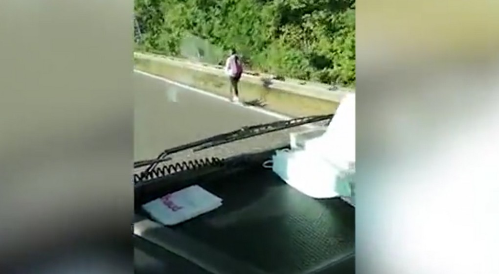 Trottinette sur le Ring de Bruxelles - Capture Facebook Stoicescu Cosmin