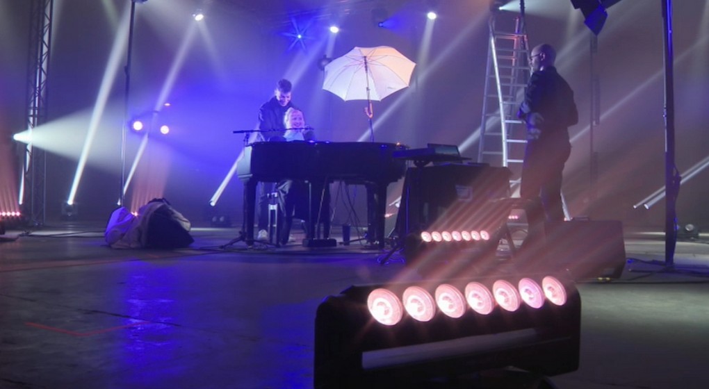 Swipe Up Festival - Alice on the Roof - BX1