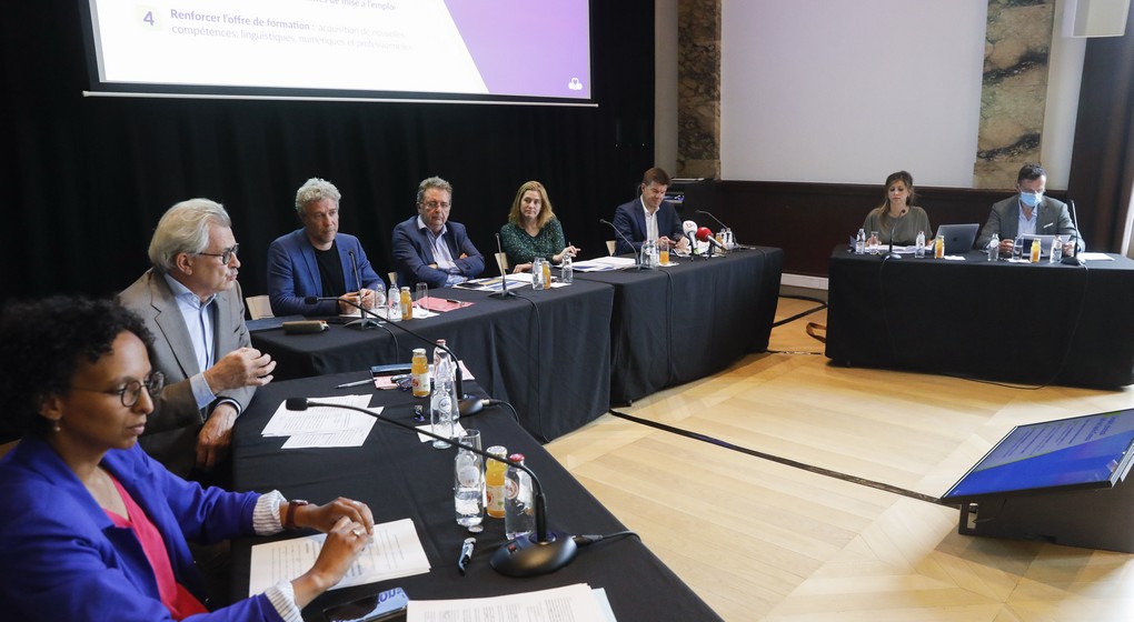 Gouvernement bruxellois - Conférence de presse Relance économique - Belga Thierry Roge