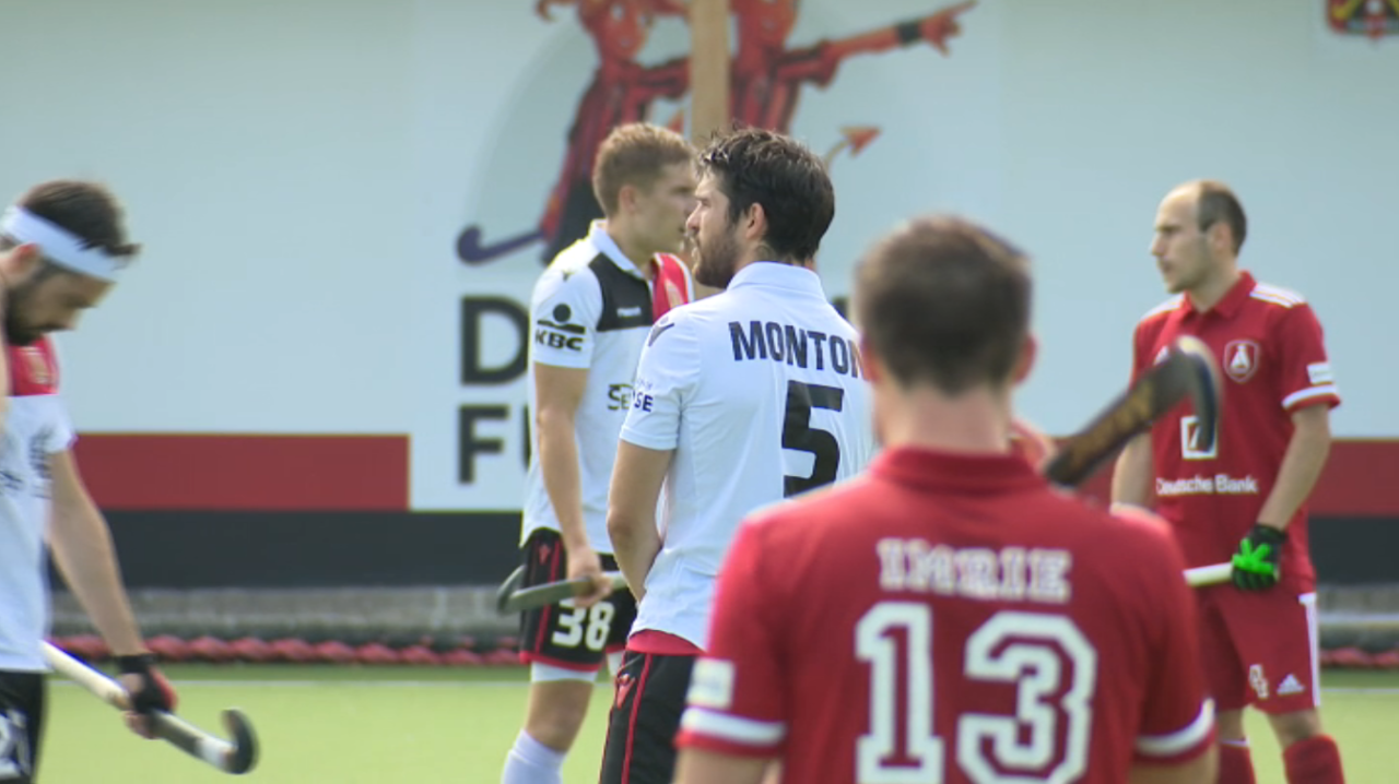 Avant-match entre le Daring et Anvers.