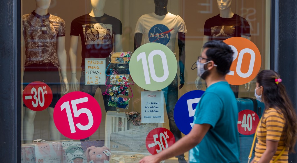 Soldes Magasins Masques Rue Neuve - Belga Nicolas Maeterlinck