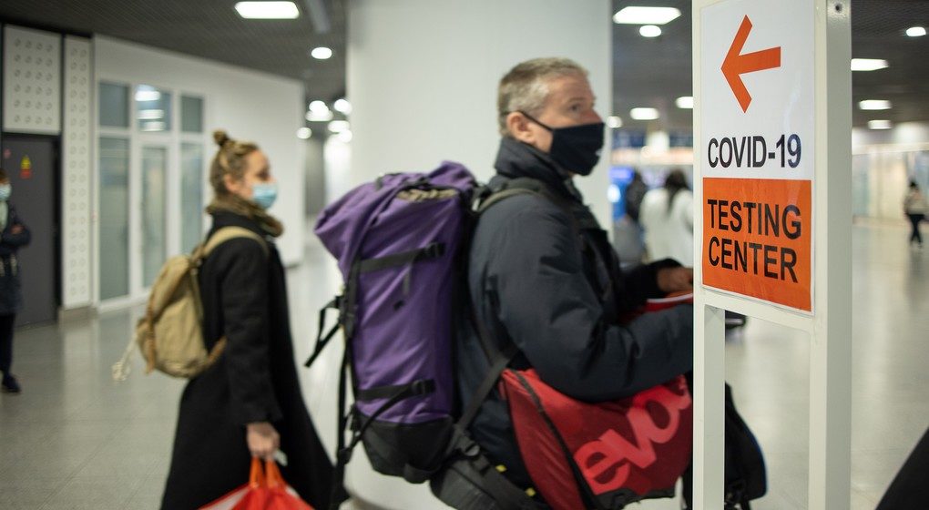 Covid-19 Test Centre SNCB Bruxelles-Midi - Belga James Arthur Gekiere