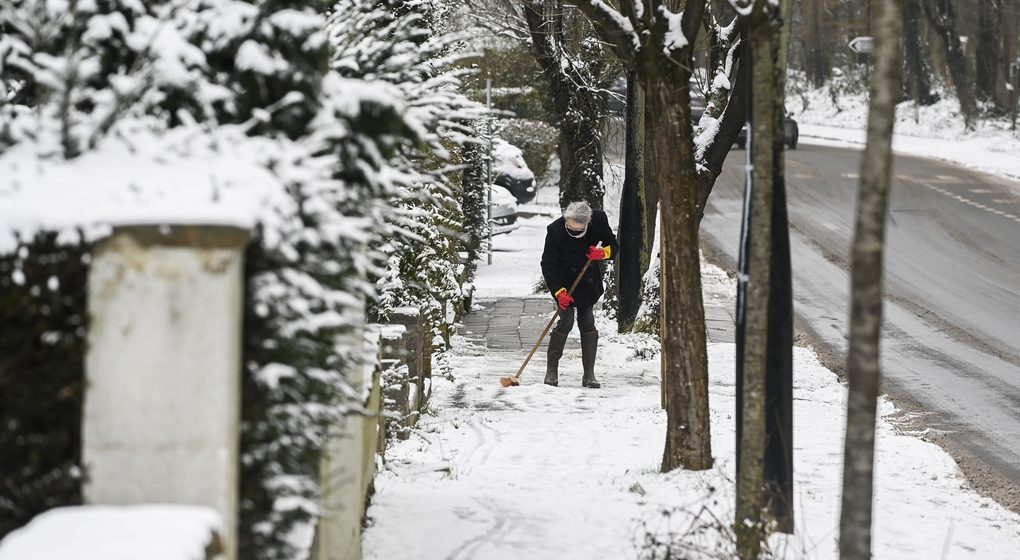 Neige froid Trottoir enneigé Watermael-Boitsfort - Belga Laurie Dieffembacq