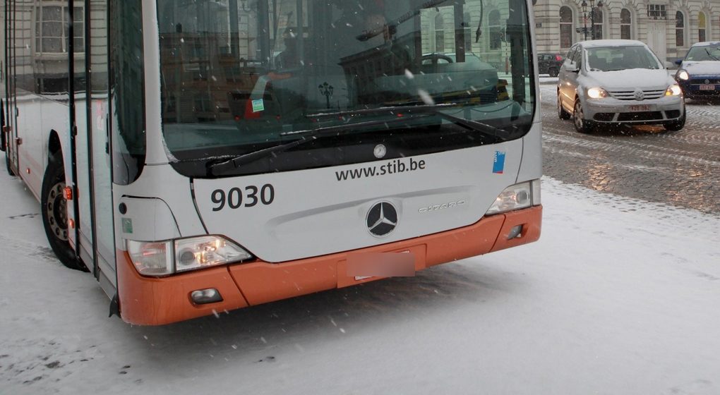 Bus Stib Neige - Belga Julien Warnand