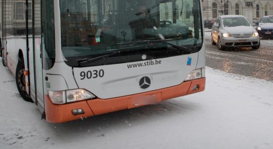 Bus Stib Neige - Belga Julien Warnand
