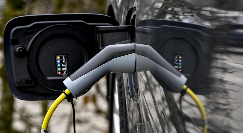 Voiture électrique Recharge - Belga Dirk Waem