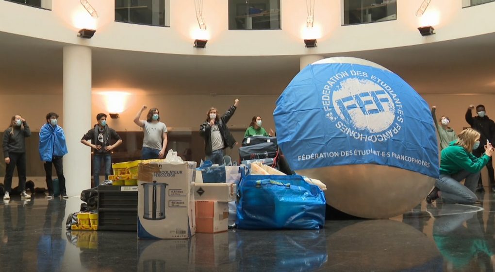 Action étudiants FEF Siège de la Fédération Wallonie-Bruxelles 05052021 - Capture BX1