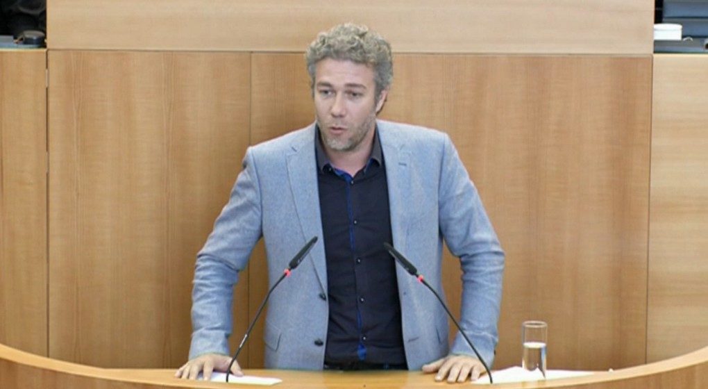 Alain Maron Ministre bruxellois de la Santé Parlement Bruxellois - Capture BX1