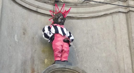 Tenue Queer Q.ARTz Manneken-Pis - Talking Birds