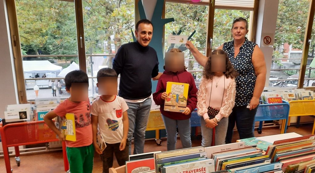 Elie Semoun Bibliothèque de Jette - Capture Facebook Bibliothèque de Jette