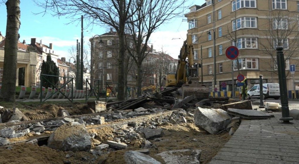 Travaux Chantier Altitude 100 Forest - Capture BX1.jpg