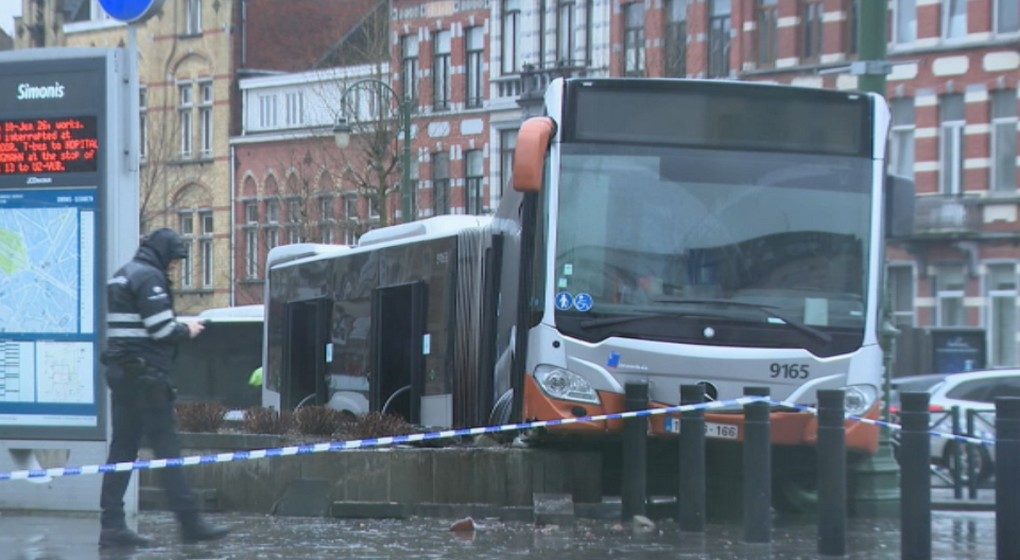 Accident Bus Simonis 3 Janvier 2022 - BX1