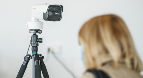 Caméra contrôle de température Covid-19 Brussels Airport - Belga Bruno Fahy