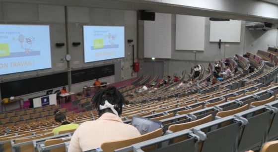 Blocus Étude Amphithéâtre Université UCLouvain Étudiants - Capture BX1