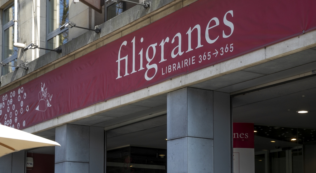 Librairie Filigranes Devanture - Belga Hatim Kaghat