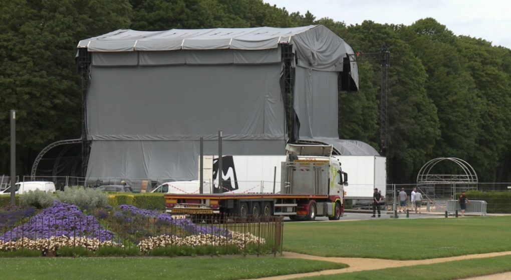 Scène 21 Juillet Fête nationale Cinquantenaire - BX1