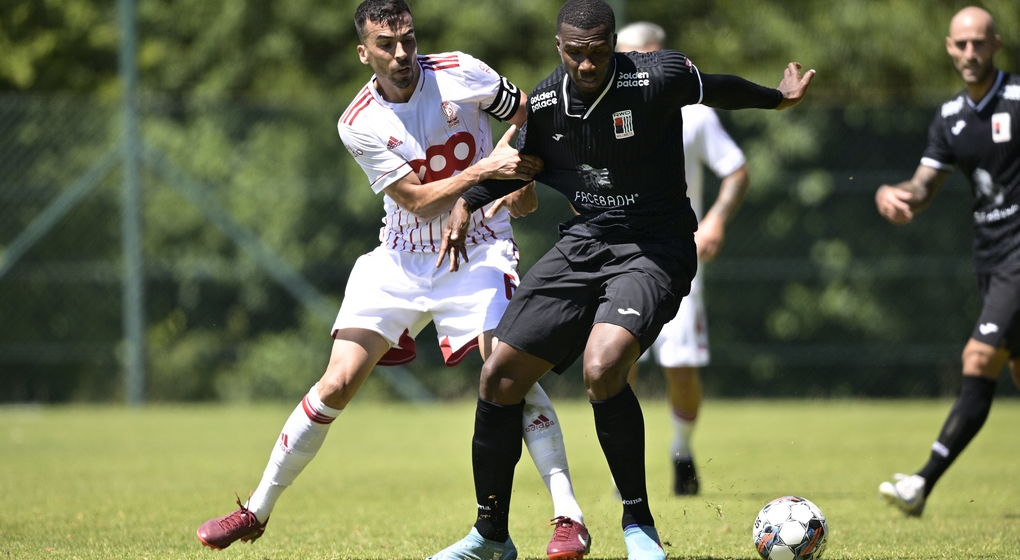 Obbi Oularé RWDM - Belga Johan Eyckens