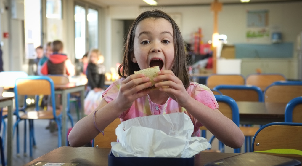 CPAS - enfant - cantine - repas - Belga