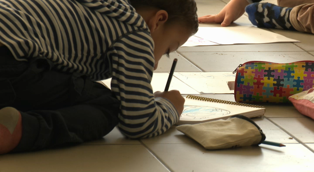 Enfant de l'école Notre dame des grâces accueilli à Jean-Absil - Photo : BX1
