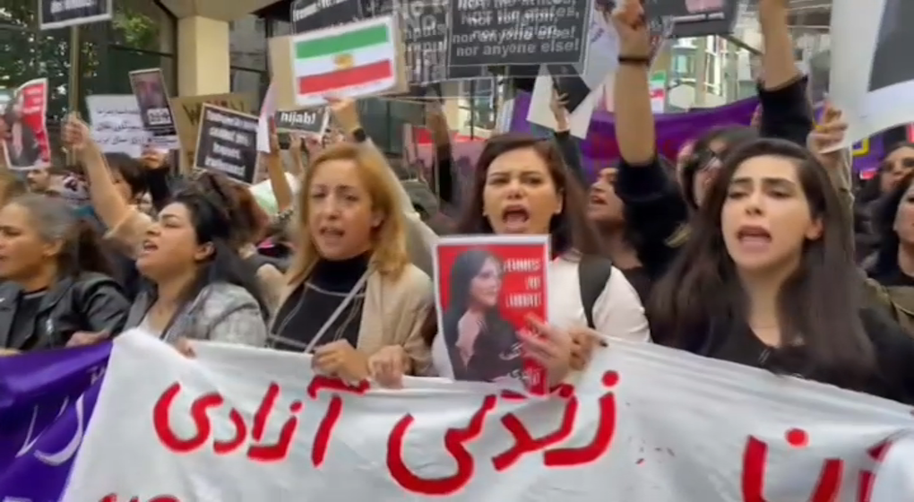 2000 personnes manifestent en soutien au peuple iranien - Photo : Carravaggio Média