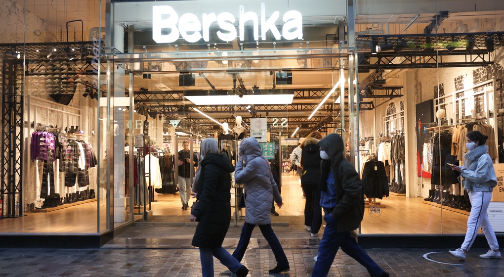 Enseigne lumineuse Magasin Bershka Rue Neuve - Belga Virginie Lefour