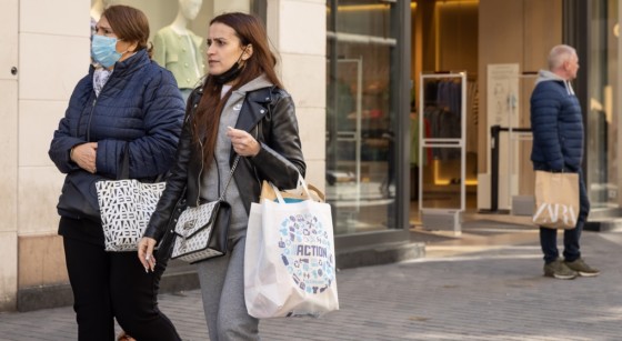 Port du masque Foule Covid-19 Coronavirus - Belga James Arthur Gekiere