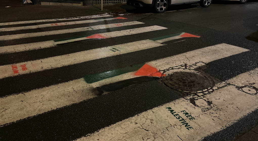 Des passages piétons bruxellois repeints aux couleurs de la Palestine