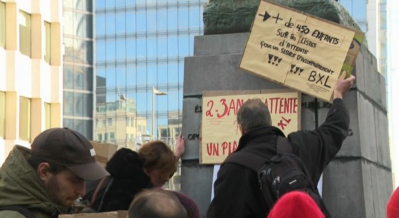 Manifestation Aide à la jeunesse Protection Mineurs Accueil - BX1