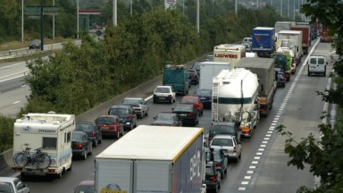 Week-end classé rouge et noir sur les routes européennes