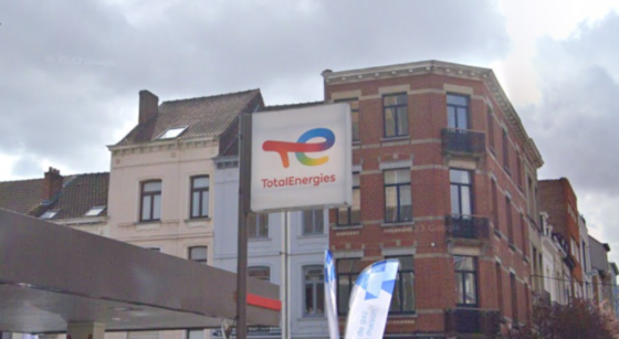 Logo de TotalEnergies - Photo : Google Street View