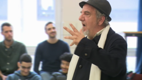 Joachim Degnée, comédien et fondateur de l'ASBL Le théâtre des poètes.