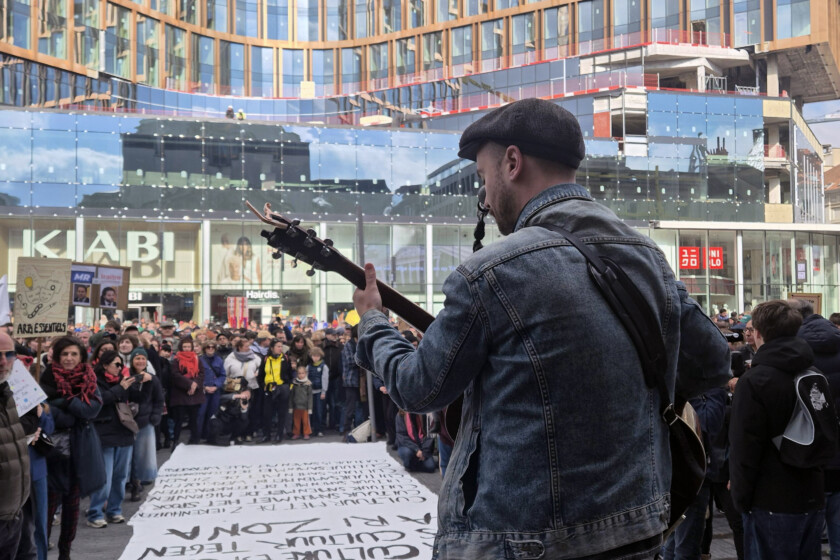 Workers and sympathizers of the cultural sector gather at the Muntplein - Place de la Monnaie square in Brussels for an action during a national strike of socialist trade union FGTB/ABVV and Christian union CSC/ACV, Monday 31 March 2025. The strike is part of a national day of action to protest against the austerity and pension reforms of the federal government.
BELGA PHOTO TIMON RAMBOER
