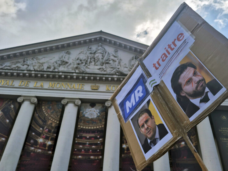 Workers and sympathizers of the cultural sector gather at the Muntplein - Place de la Monnaie square in Brussels for an action during a national strike of socialist trade union FGTB/ABVV and Christian union CSC/ACV, Monday 31 March 2025. The strike is part of a national day of action to protest against the austerity and pension reforms of the federal government.
BELGA PHOTO TIMON RAMBOER
