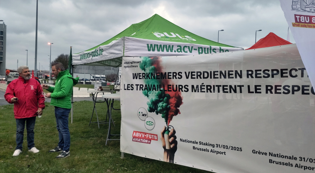 Une quarantaine de militants rassemblés sur le rond-point Brucargo