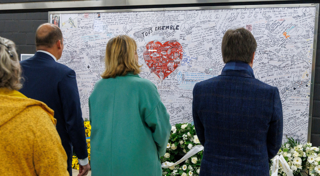 Une minute de silence dans la station de métro Maelbeek