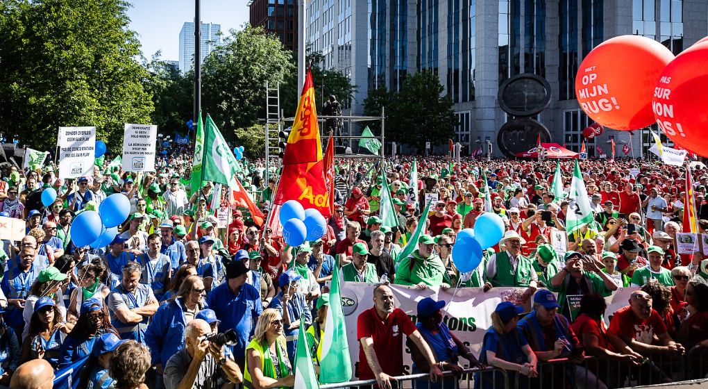 Journée d’action nationale : des dizaines de milliers de personnes manifestent contre un “gouvernement de menteurs”